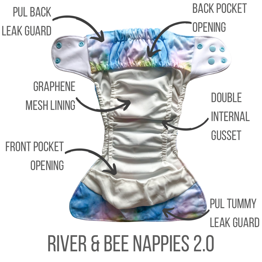 River & Bee 2.0 Nappy | OVER THE RAINBOW